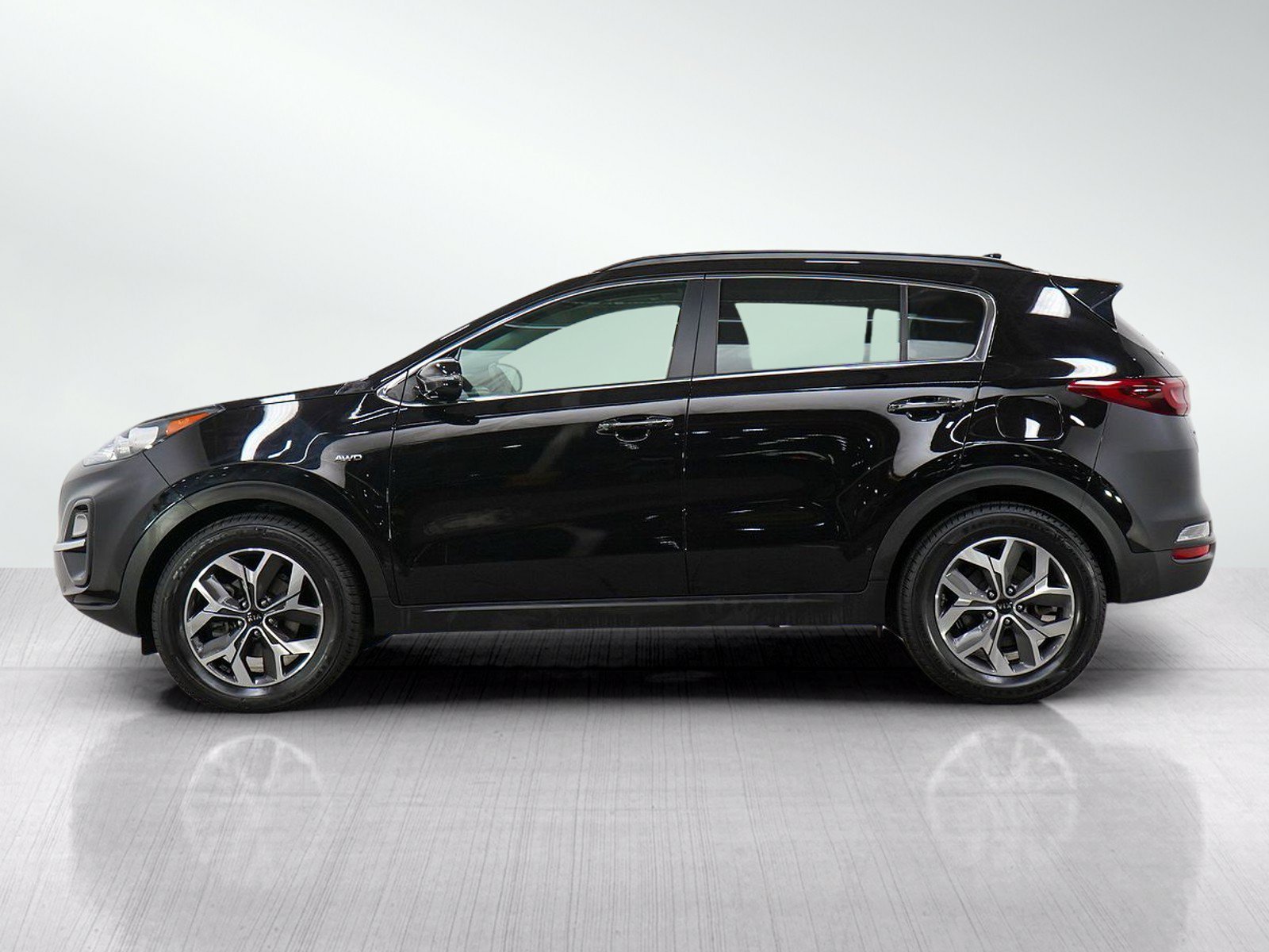 Used 2021 Kia Sportage EX w/ EX Technology Package AWD/4WD image 2