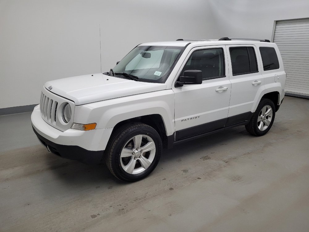 Used 2015 Jeep Patriot Limited w/ Sun/Sound Group image 2