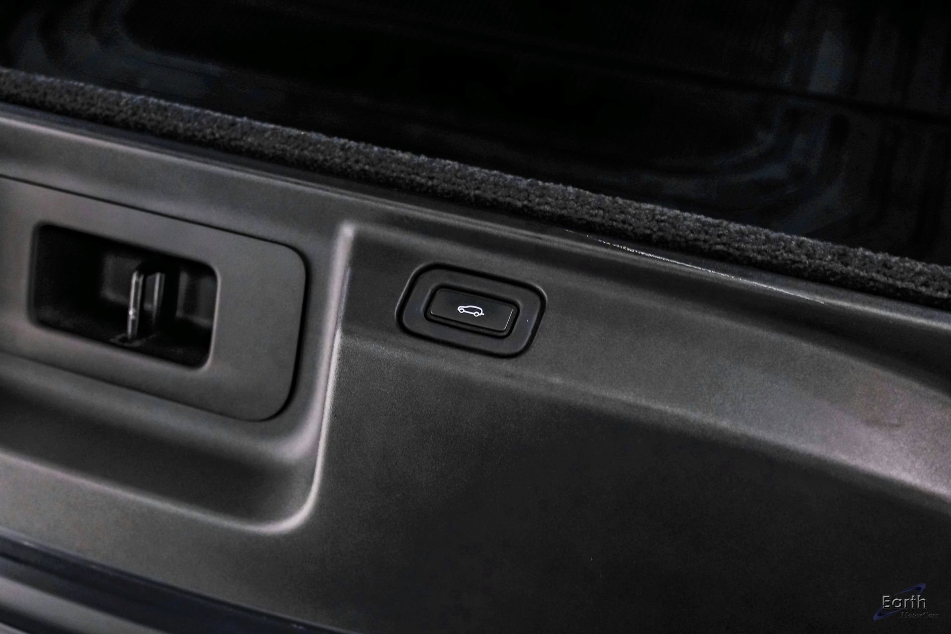 Used 2023 Land Rover Range Rover SE image 98