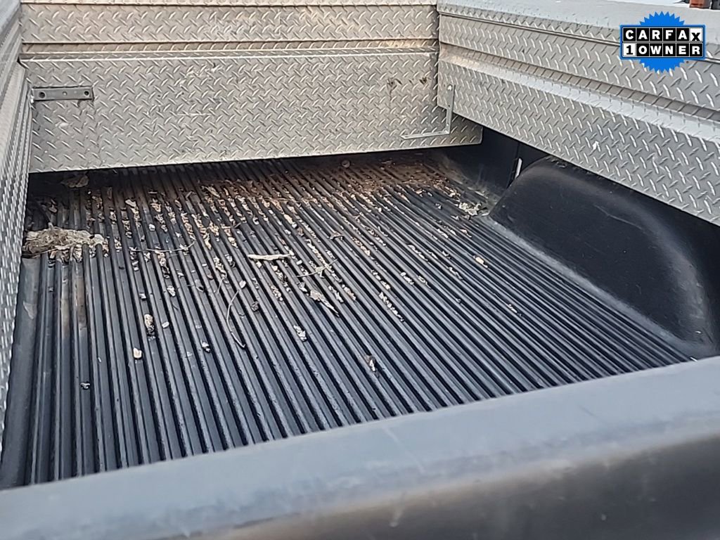 Used 2004 Chevrolet Silverado 2500 W/T w/ Snow Plow Prep Package image 3