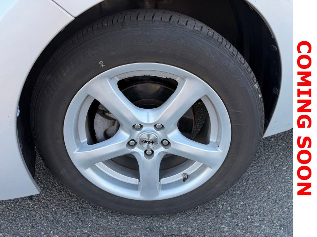 Used 2017 Toyota Corolla LE FWD image 4