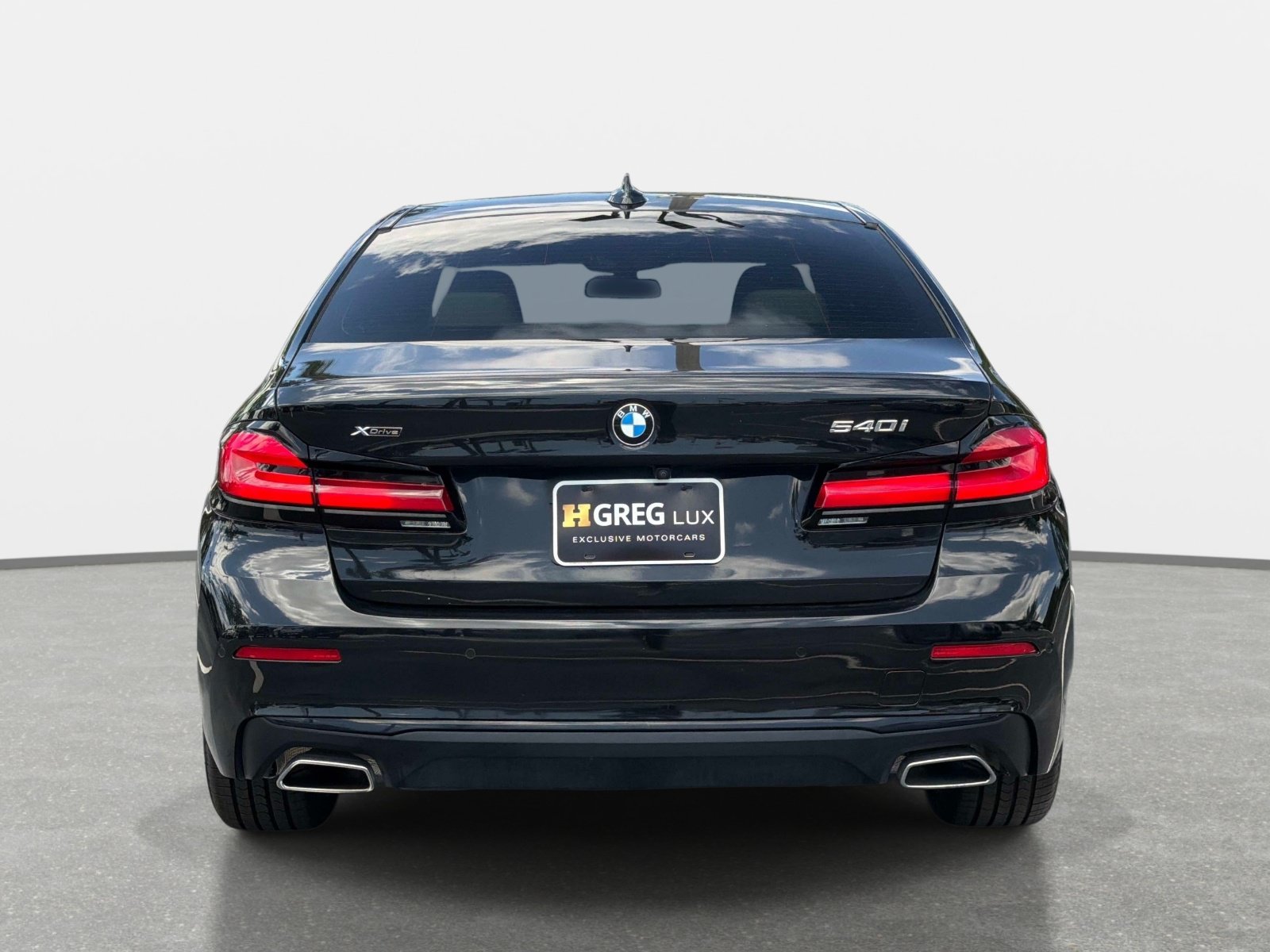 Used 2023 BMW 540i xDrive w/ Premium Package AWD/4WD image 5