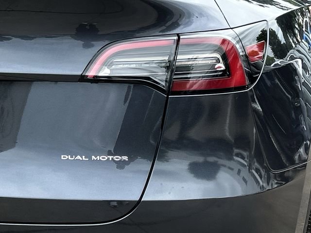 Used 2024 Tesla Model Y Long Range AWD/4WD image 7