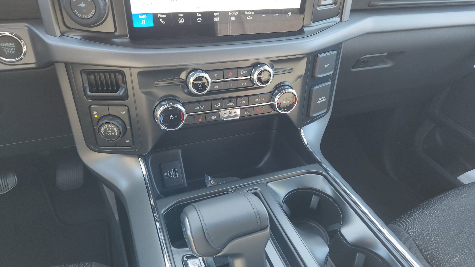 New 2025 Ford F150 XLT w/ Equipment Group 302A MID image 22