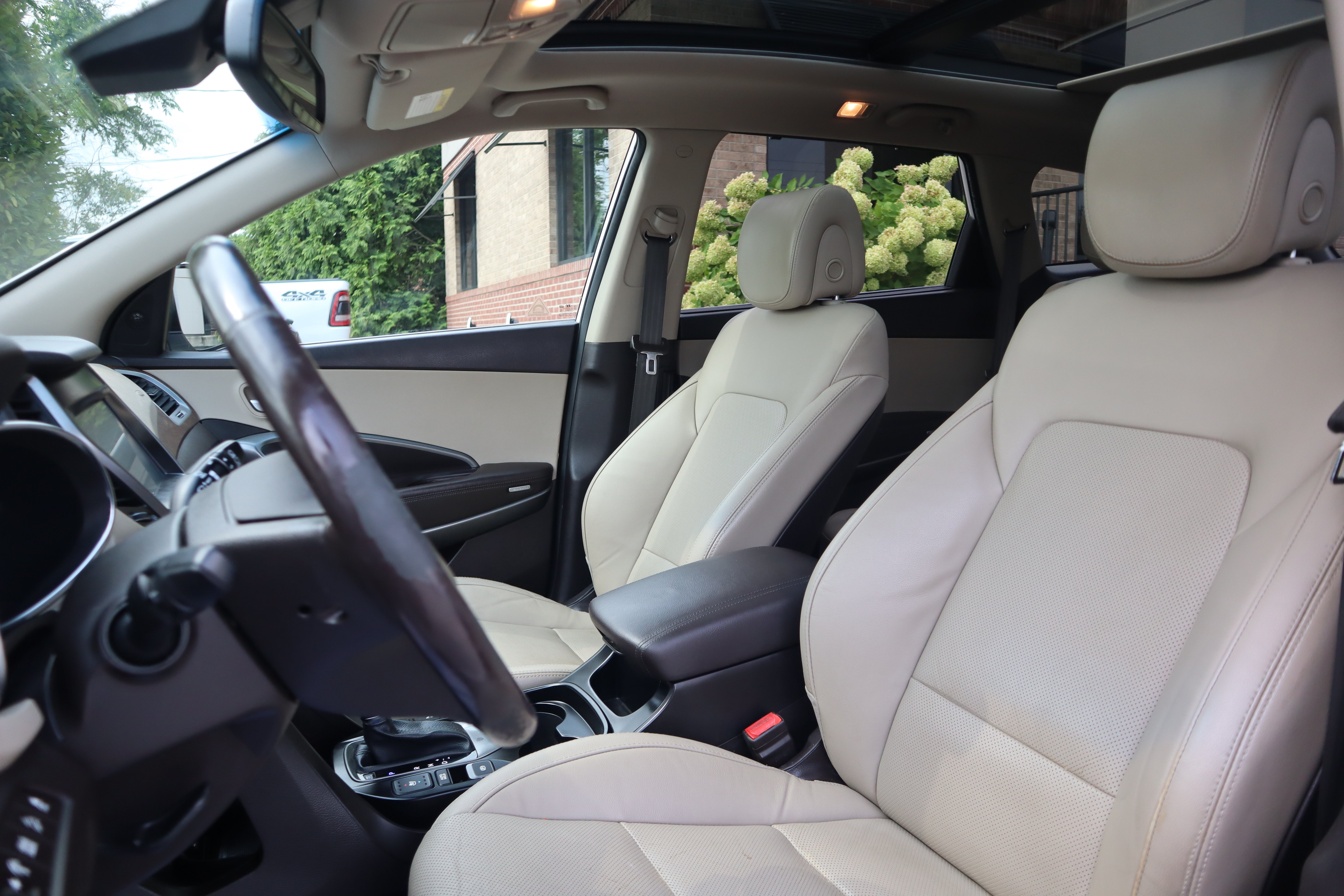 Used 2019 Hyundai Santa Fe XL FWD image 29