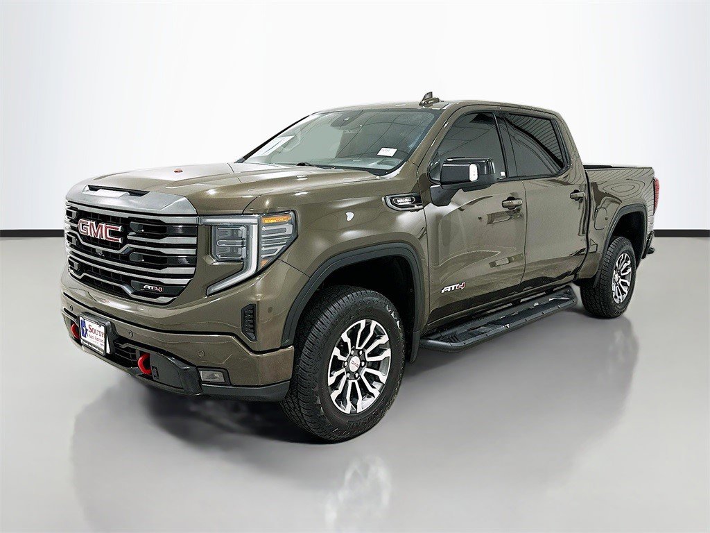 Certified 2023 GMC Sierra 1500 AT4 w/ AT4 Preferred Package image 3