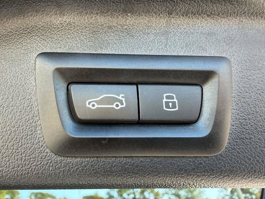 Used 2023 BMW X5 sDrive40i w/ M Sport Package RWD image 26