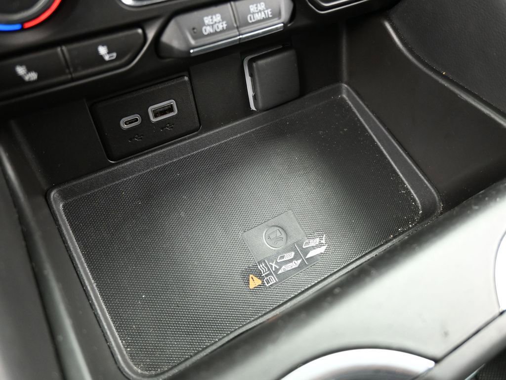 Used 2024 Chevrolet Tahoe LT image 26