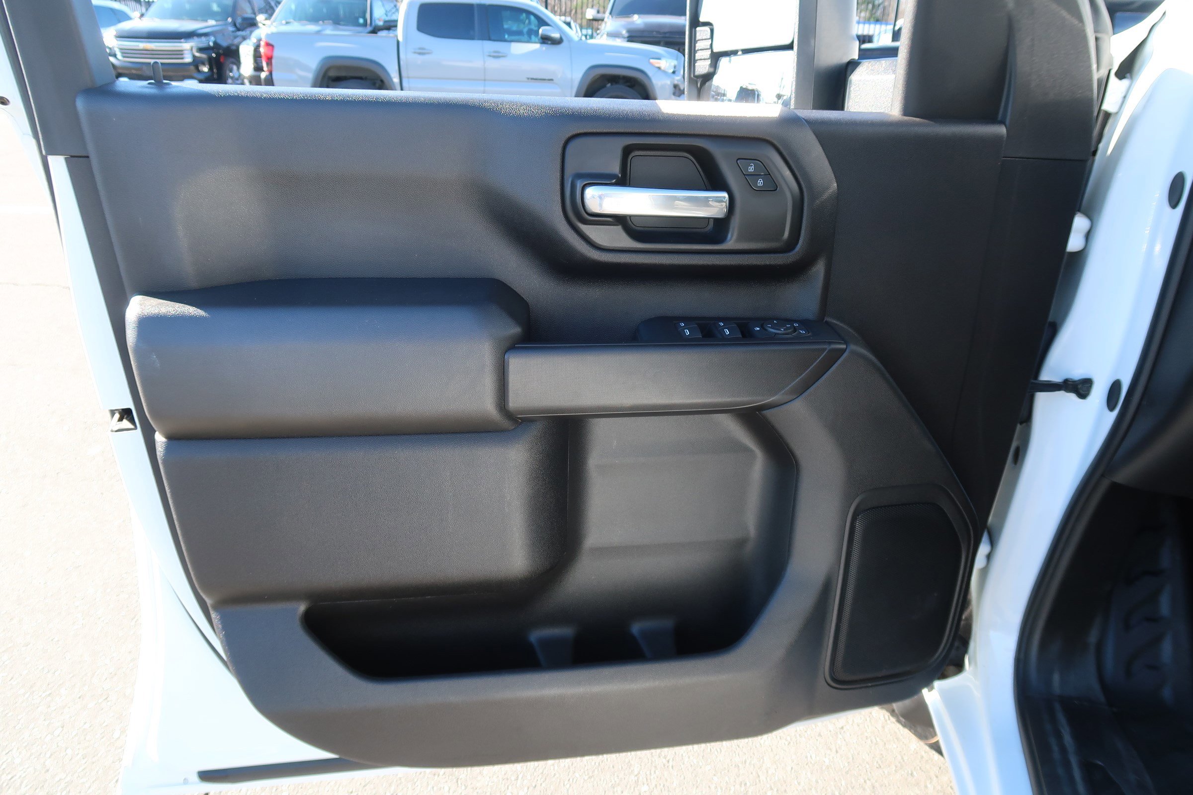Used 2024 Chevrolet Silverado 3500 W/T image 20