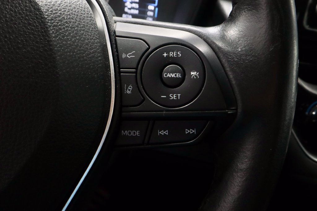 Used 2022 Toyota Corolla SE w/ SE Premium Package FWD image 25