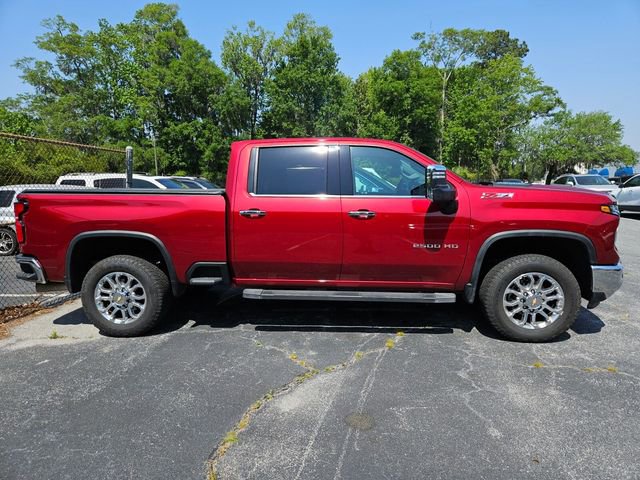 Used 2025 Chevrolet Silverado 2500 LTZ w/ LTZ Plus Package AWD/4WD image 6