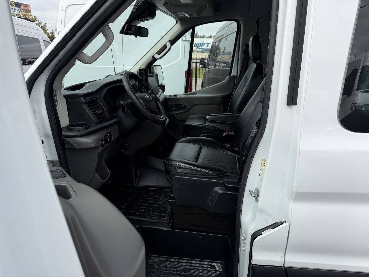 Used 2020 Ford Transit 250 Medium Roof RWD image 19