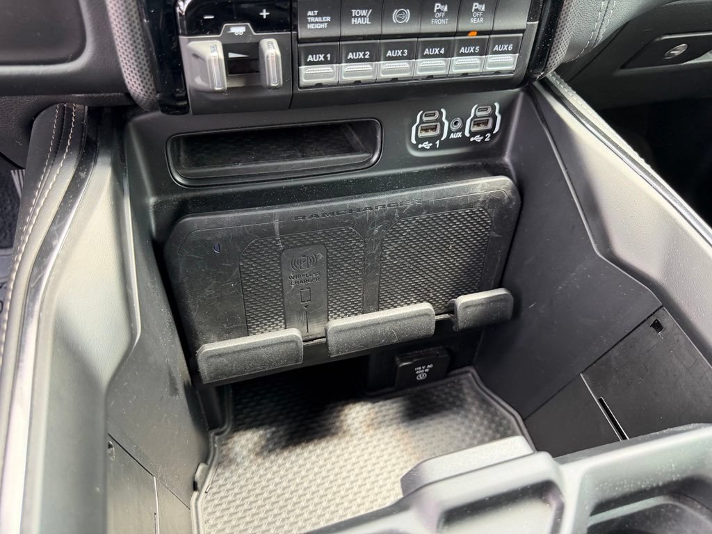 Used 2022 RAM 3500 Limited AWD/4WD image 25
