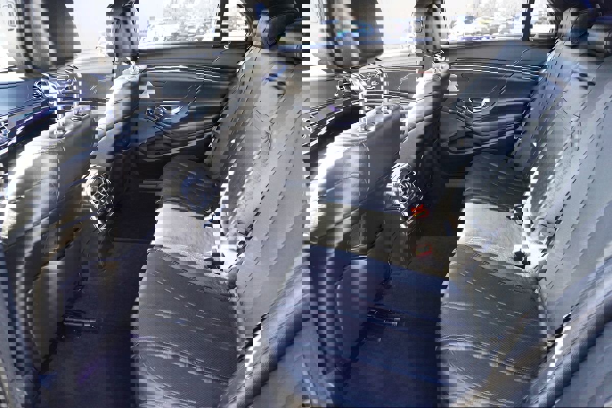 Used 2019 Mercedes-Benz S 450 Sedan w/ Premium Package image 19