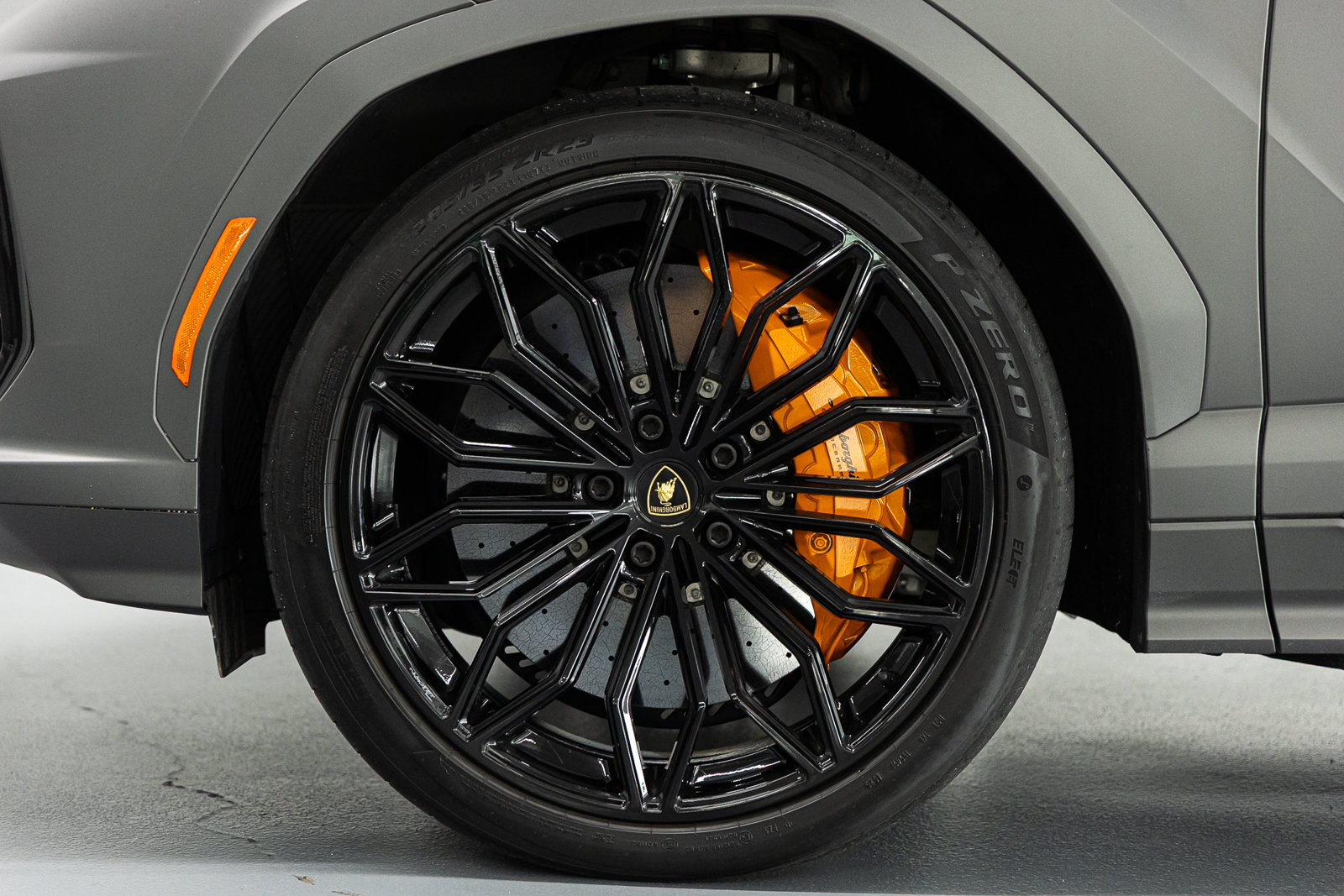 Used 2025 Lamborghini Urus S AWD/4WD image 16