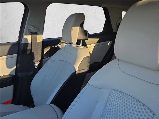 Used 2024 Kia Sportage EX image 15
