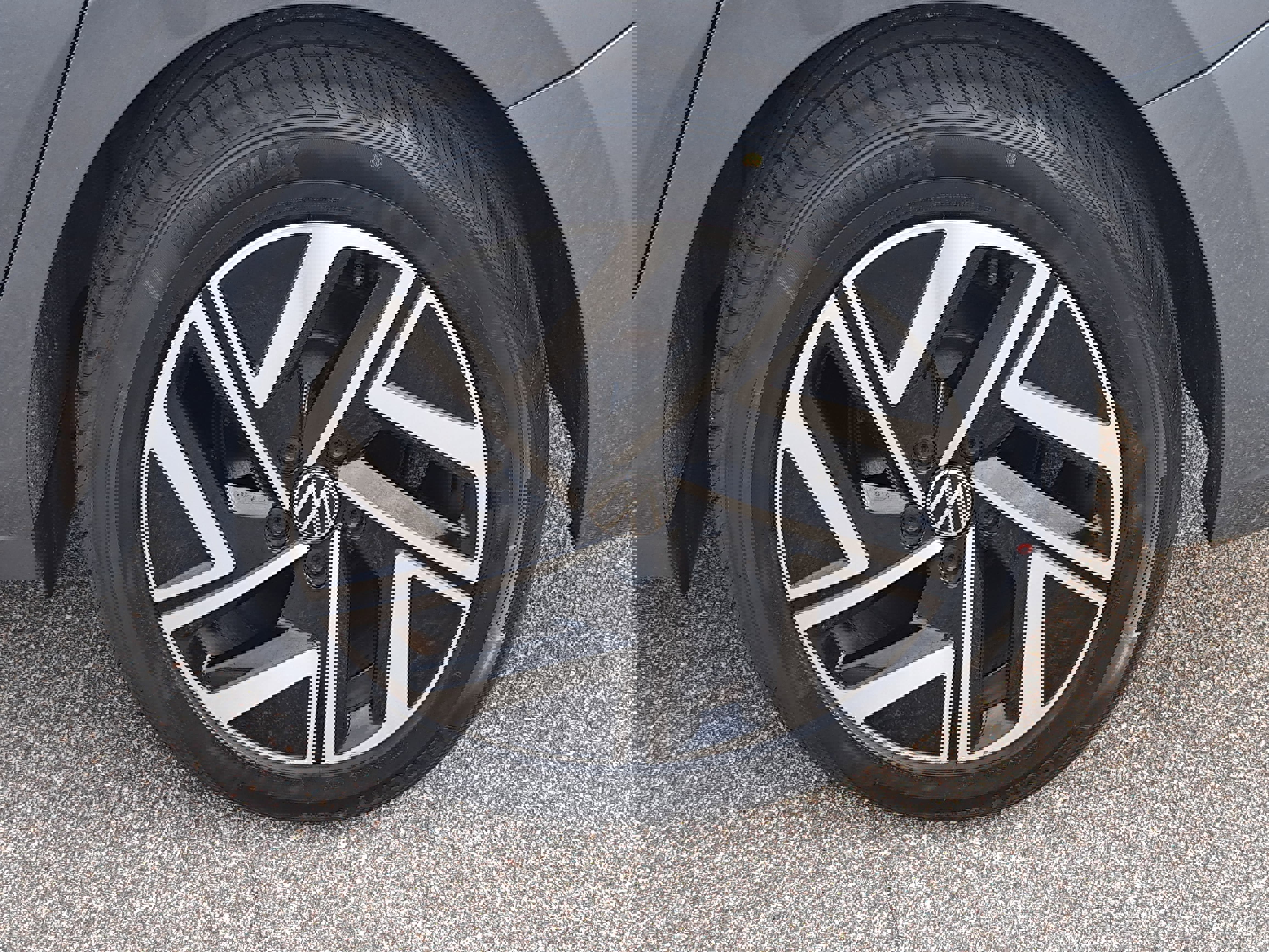 Certified 2024 Volkswagen Jetta SEL FWD image 31