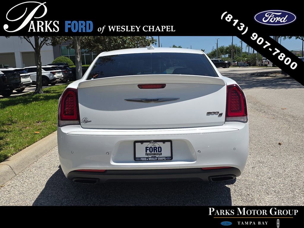 Used 2017 Chrysler 300 S w/ 300S Premium Group image 5