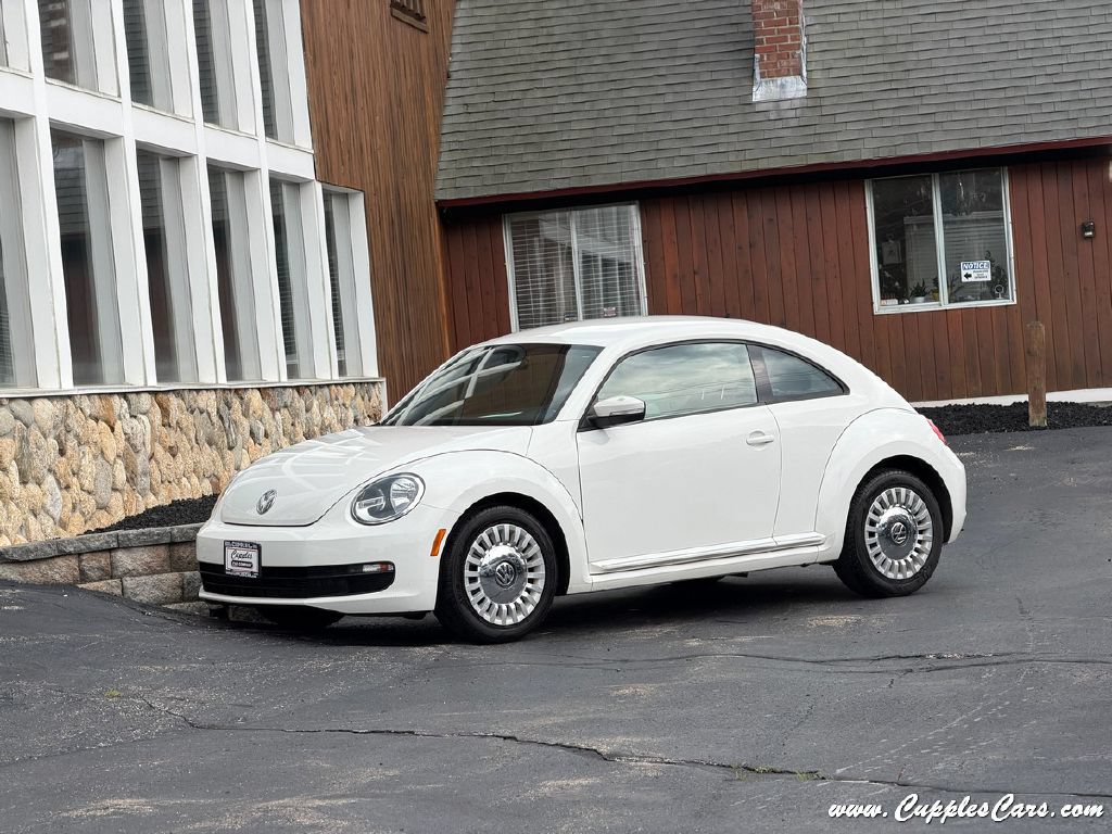 Used 2013 Volkswagen Beetle 2.5 FWD image 2