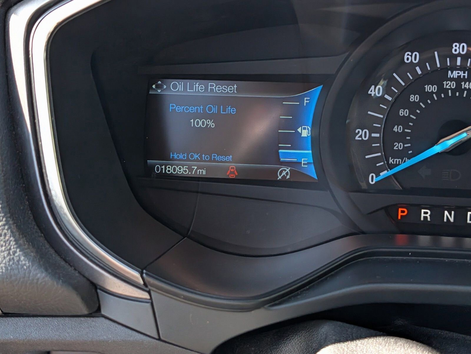 Used 2020 Ford Fusion SE w/ Equipment Group 151A image 27