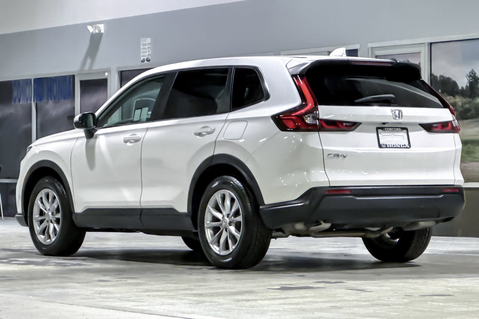 Used 2023 Honda CR-V EX-L image 3