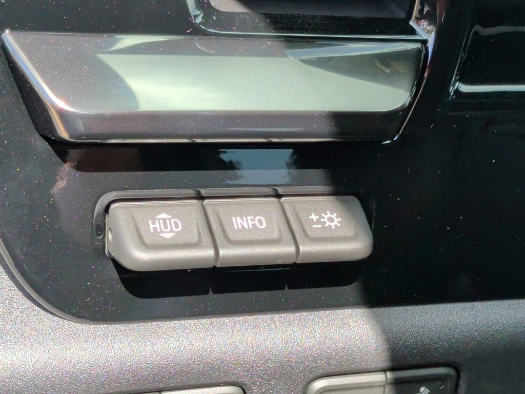 New 2026 Chevrolet Silverado 2500 ZR2 AWD/4WD image 16