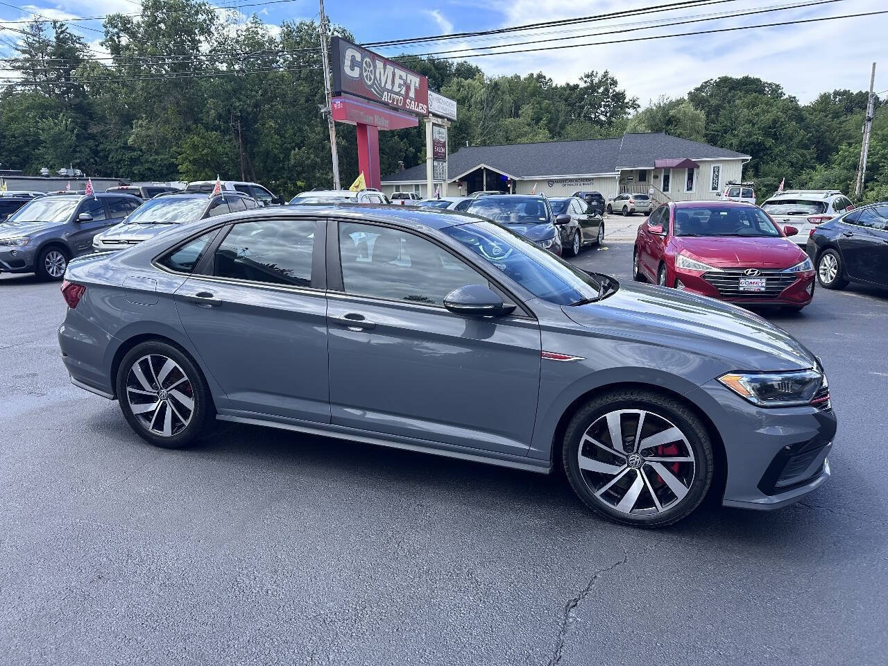 Used 2021 Volkswagen Jetta GLI FWD image 2
