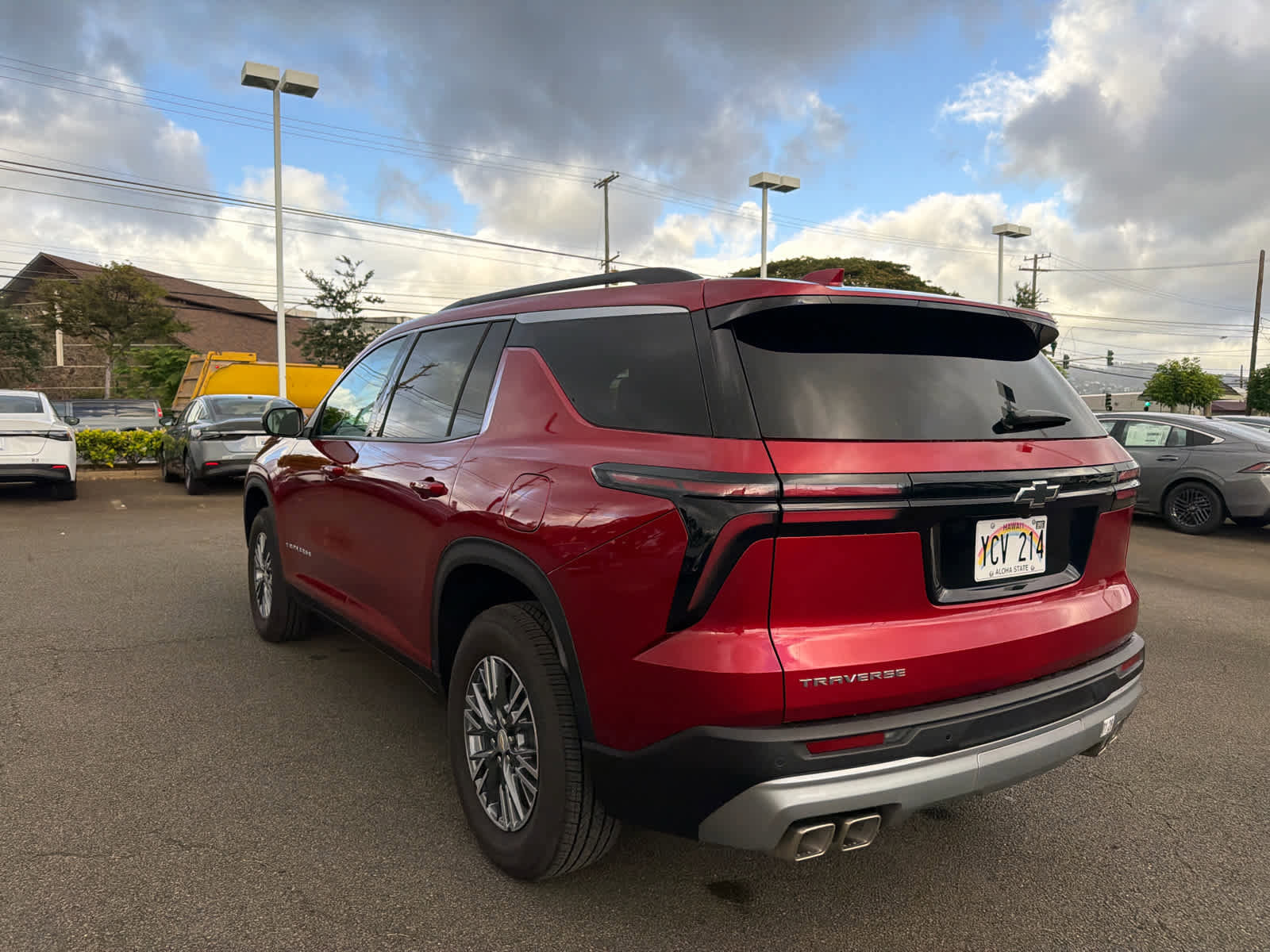 Used 2026 Chevrolet Traverse LT FWD image 4