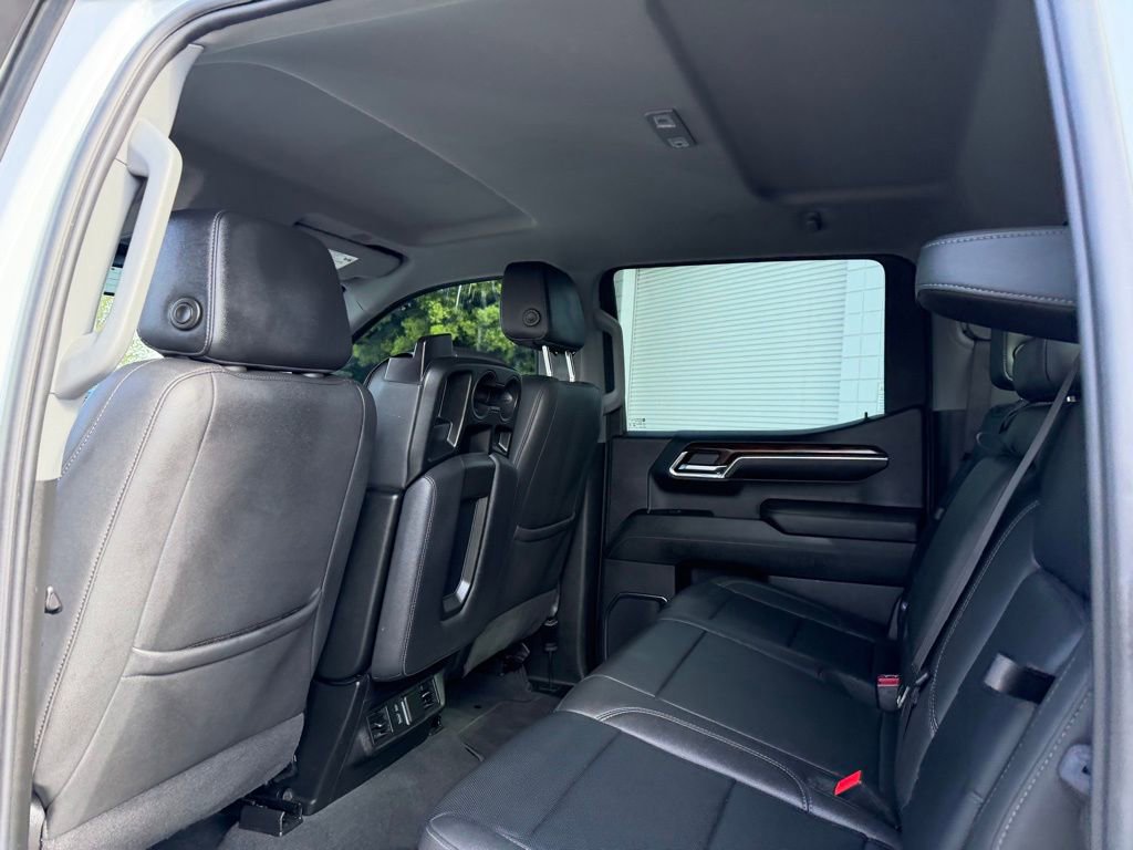 Used 2024 GMC Sierra 1500 SLT image 18