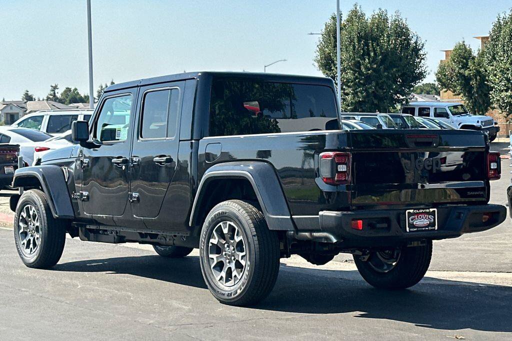 New 2026 Jeep Gladiator Sport AWD/4WD image 6