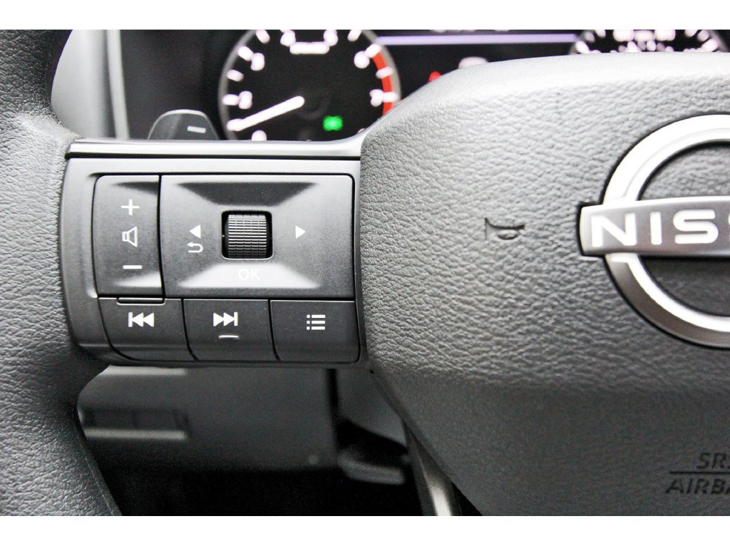 Certified 2025 Nissan Rogue S FWD image 13