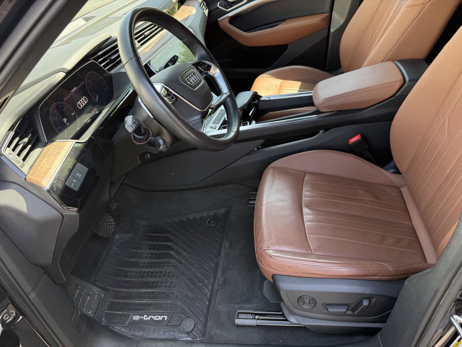 Used 2022 Audi e-tron Premium AWD/4WD image 11