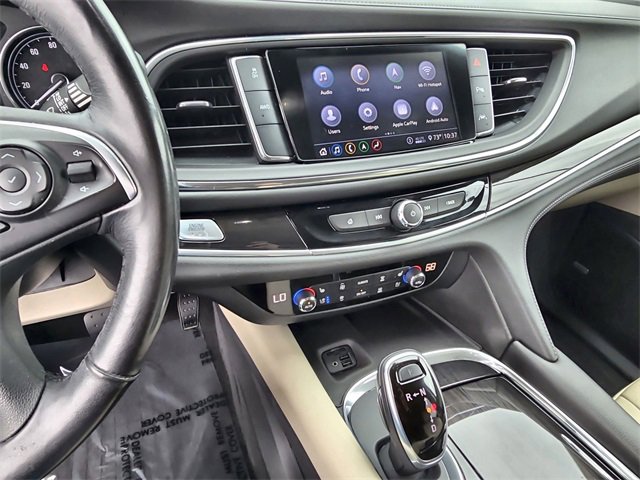 Used 2020 Buick Enclave Premium w/ Sun and Sites Package image 27