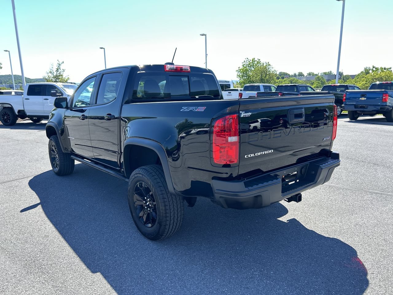 Used 2022 Chevrolet Colorado ZR2 w/ ZR2 Midnight Special Edition AWD/4WD image 5