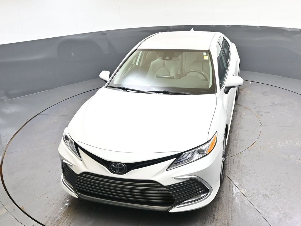 Used 2023 Toyota Camry XLE w/ Cold Weather Package image 29