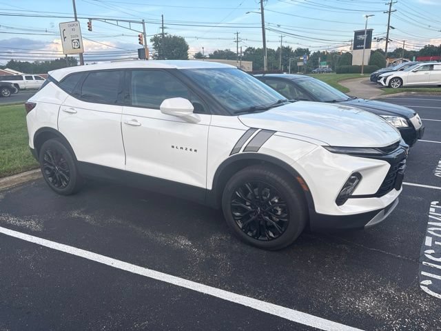 Used 2023 Chevrolet Blazer LT w/ LPO, Black Sport Package FWD image 2
