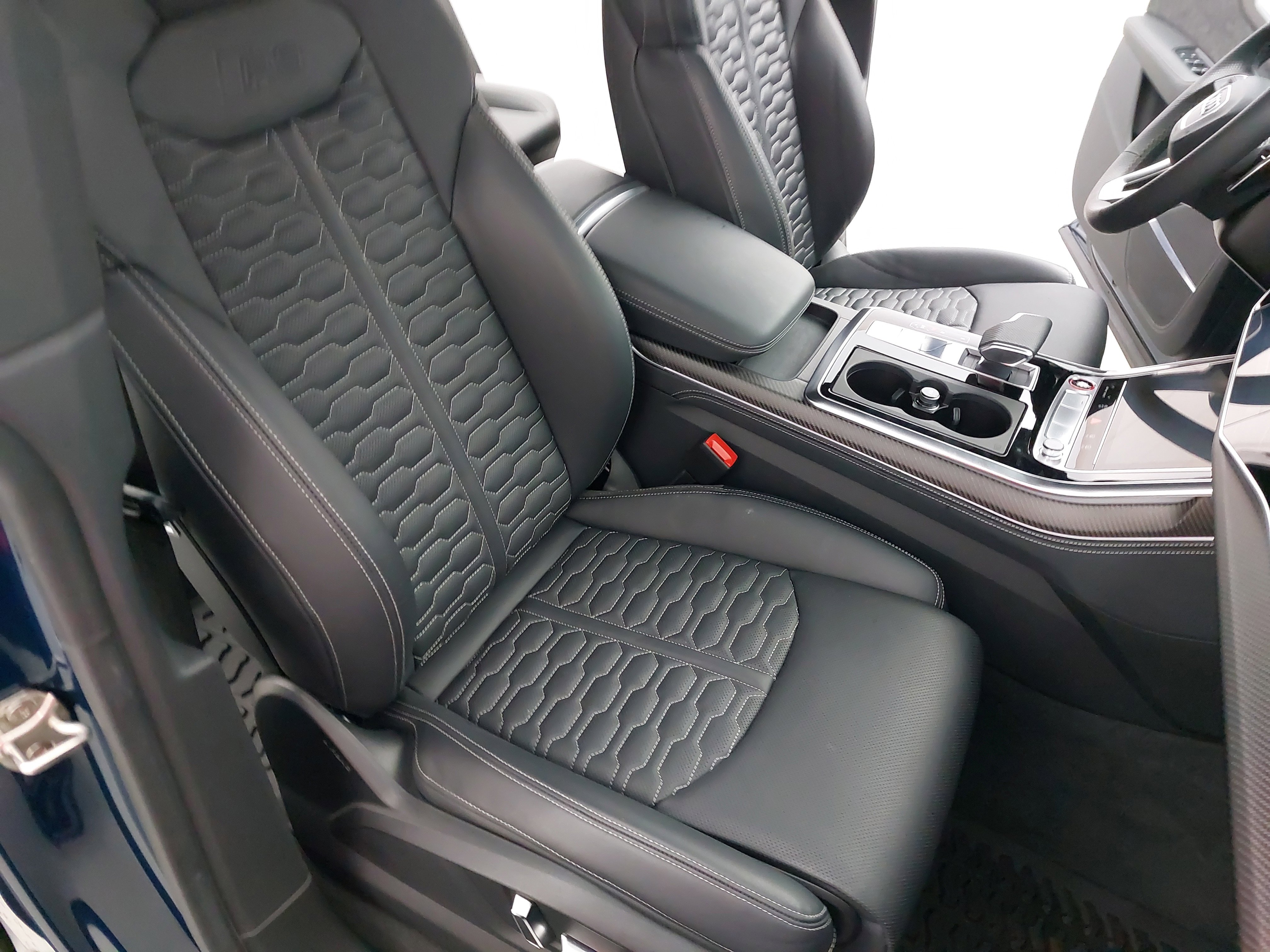 Used 2022 Audi RS Q8 4.0T image 12