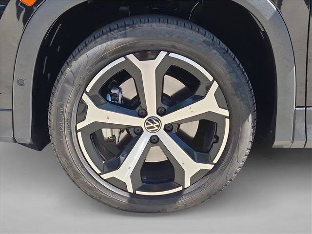 Used 2026 Volkswagen Tiguan SE AWD/4WD image 24