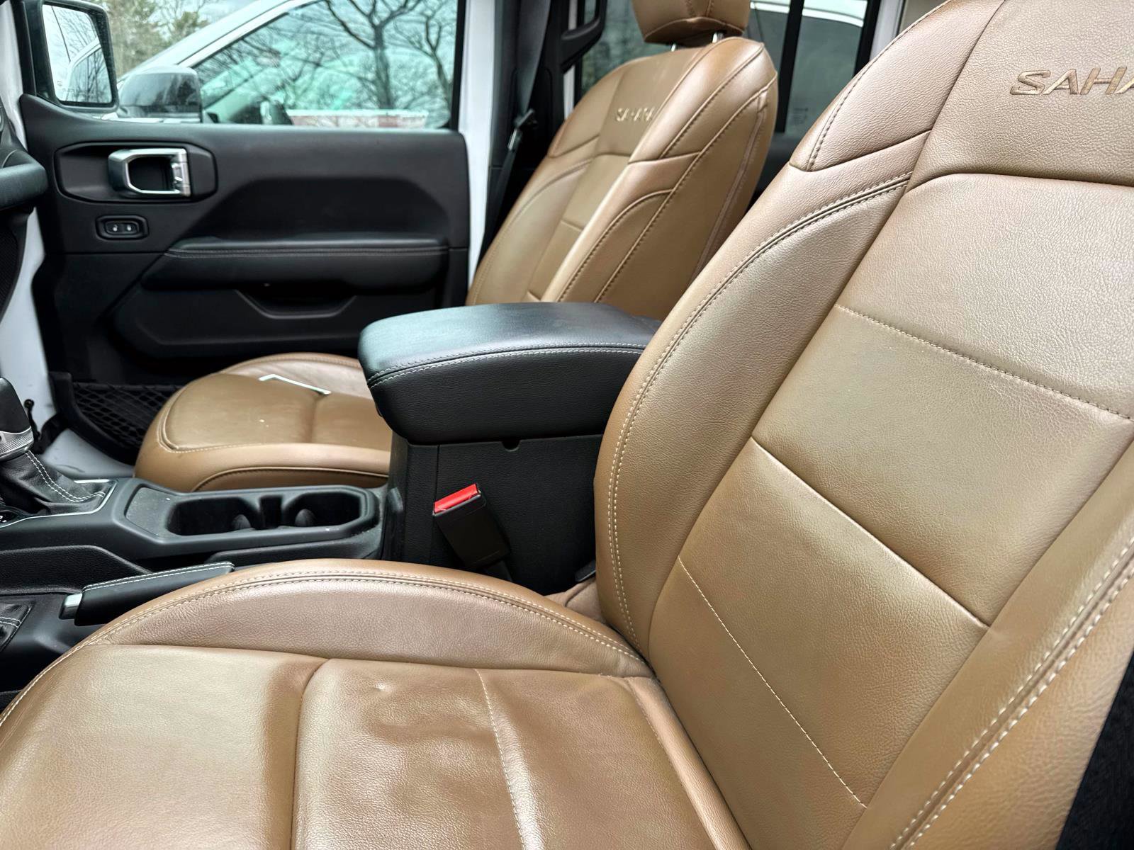 Used 2023 Jeep Wrangler Unlimited Sahara w/ Cold Weather Group image 8