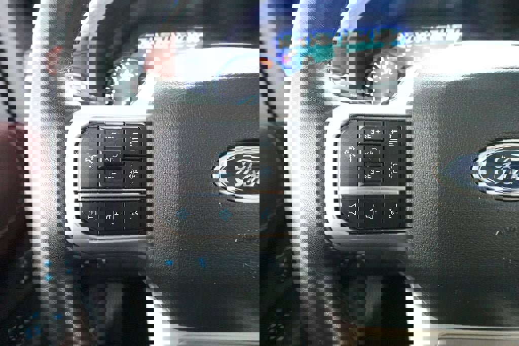 Used 2024 Ford Expedition Limited image 13