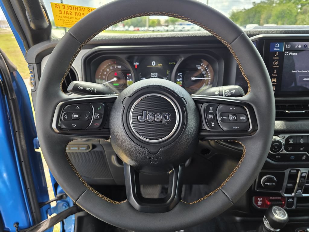 Used 2024 Jeep Wrangler Unlimited AWD/4WD image 24
