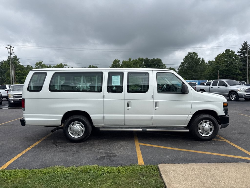 Used 2013 Ford E-350 and Econoline 350 XL RWD image 5