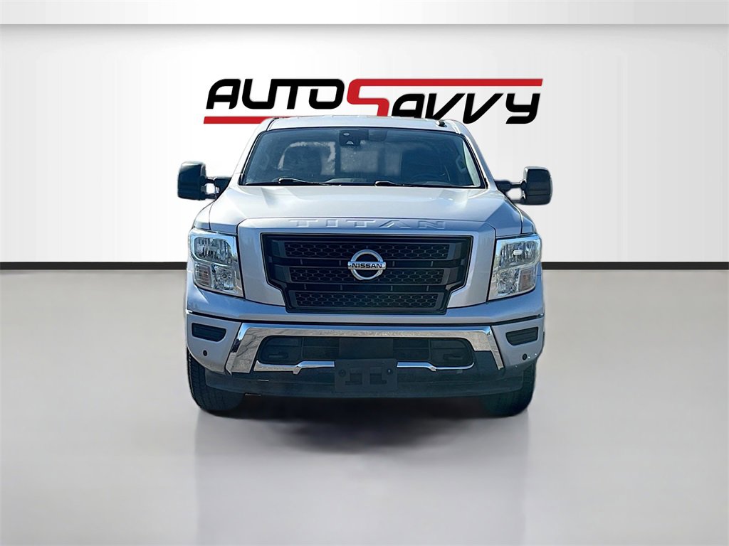 Used 2020 Nissan Titan SV w/ SV Convenience Package image 2