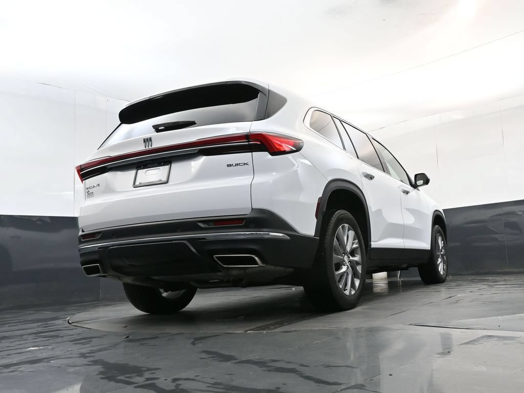 Used 2026 Buick Enclave Preferred AWD/4WD image 23