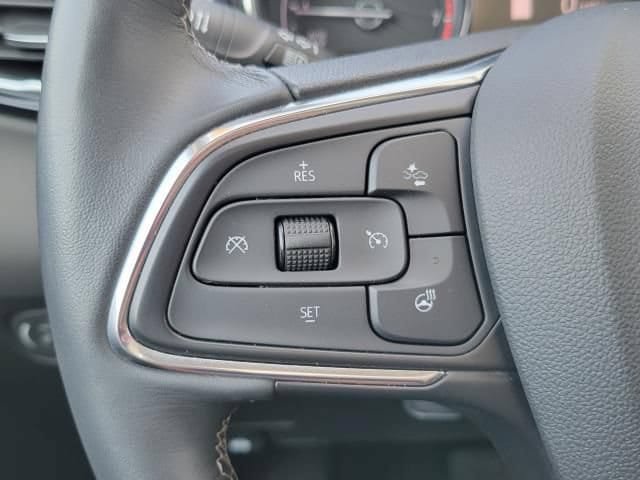 Used 2023 Buick Encore GX Essence w/ Advanced Technology Package AWD/4WD image 28