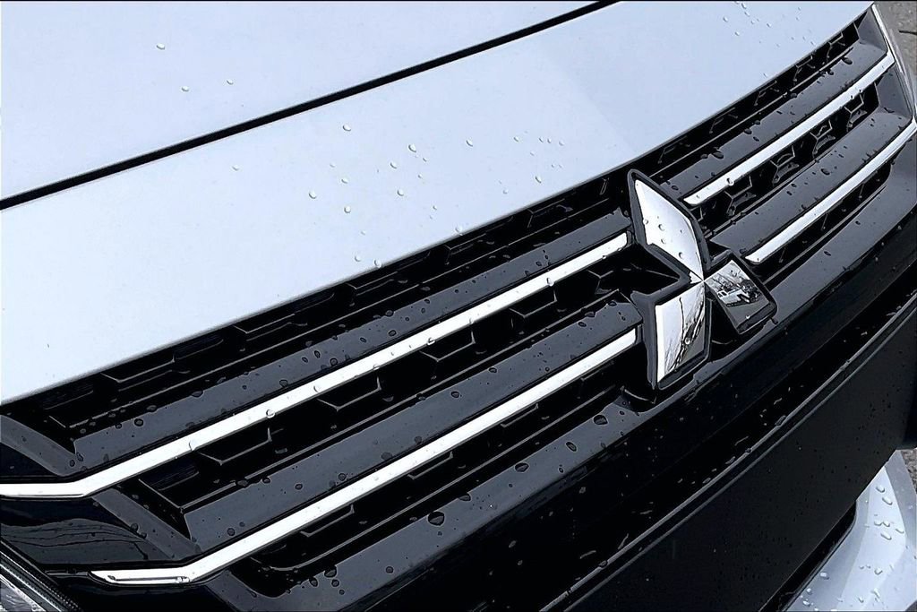 Used 2024 Mitsubishi Mirage LE image 29