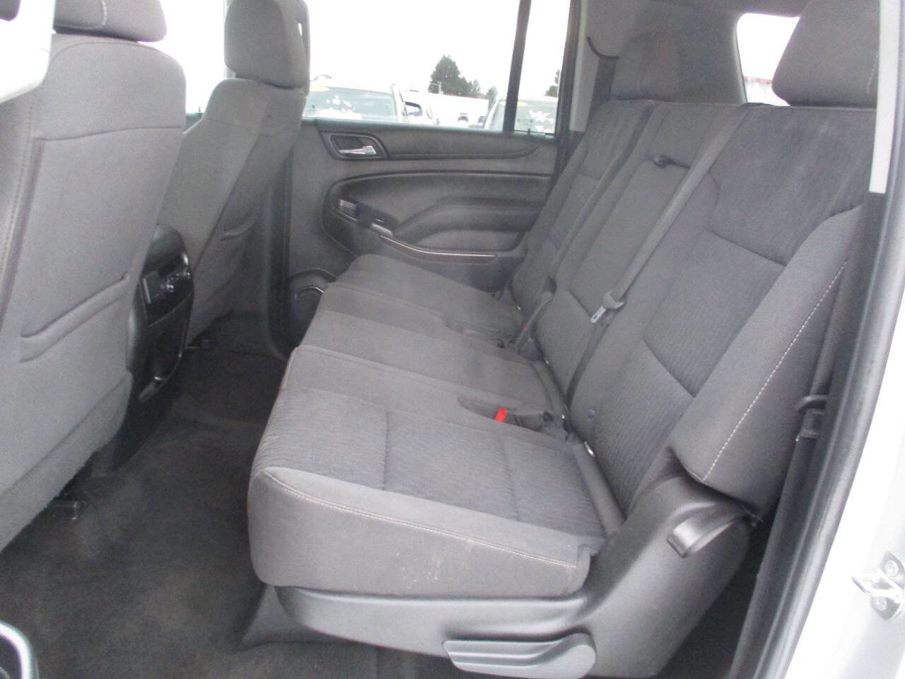 Used 2018 GMC Yukon XL SLE w/ SLE Value Package image 38