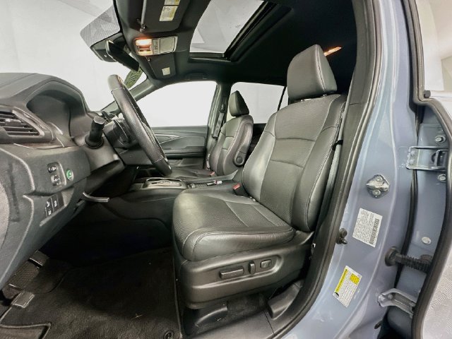 Used 2023 Honda Passport EX-L image 4