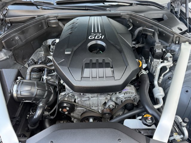 Used 2023 Genesis G70 2.0T RWD image 31