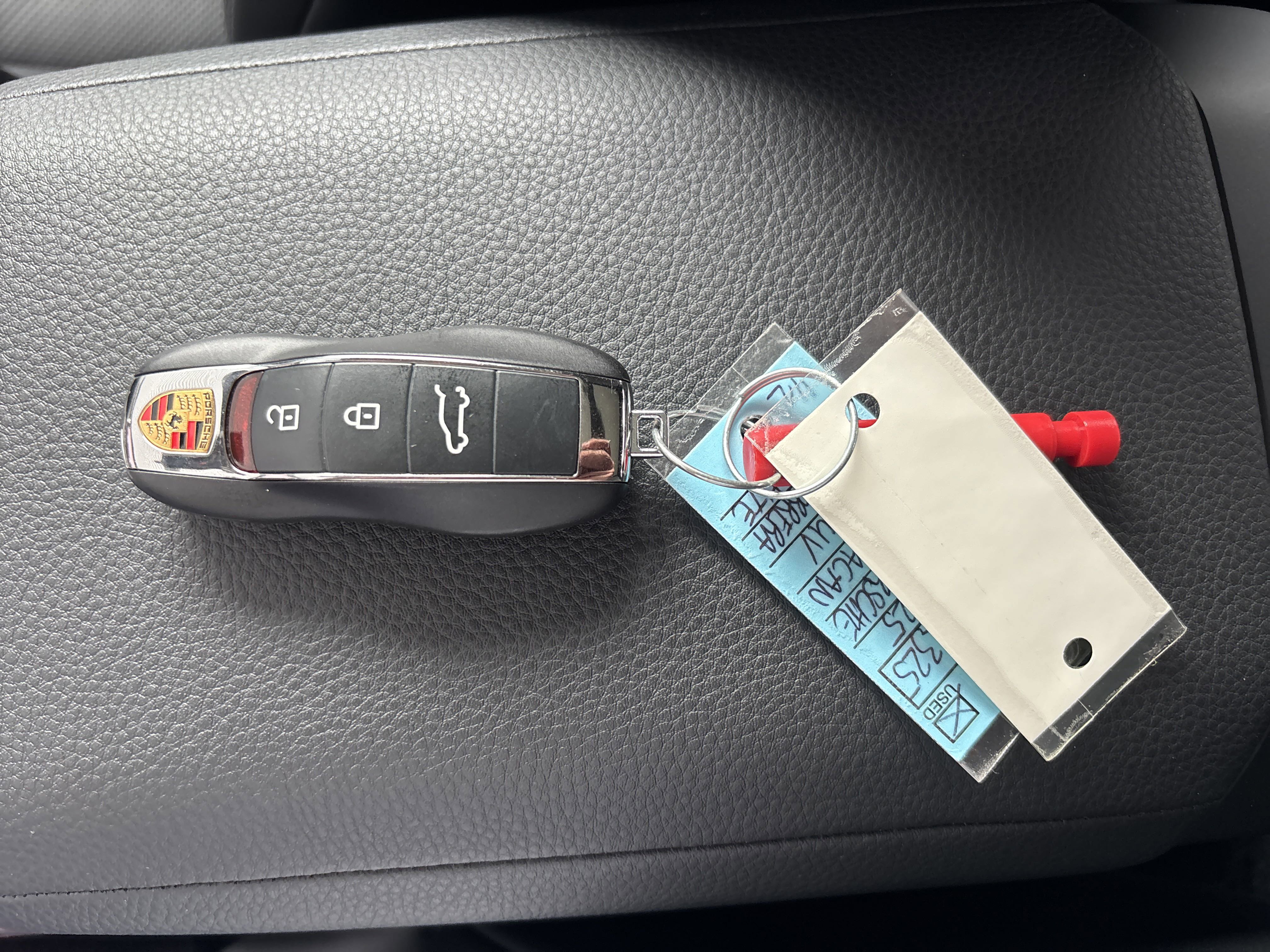 Certified 2025 Porsche Macan image 21